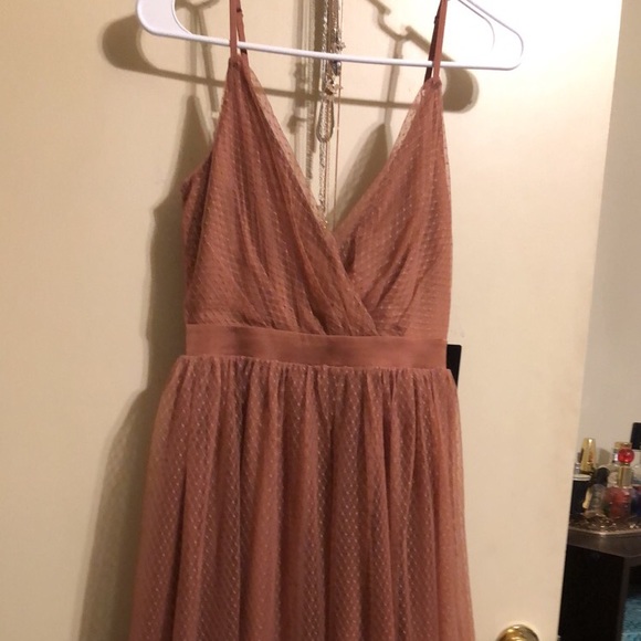 Express Dresses & Skirts - NWT Express Mauve Midi Tulle Dress
